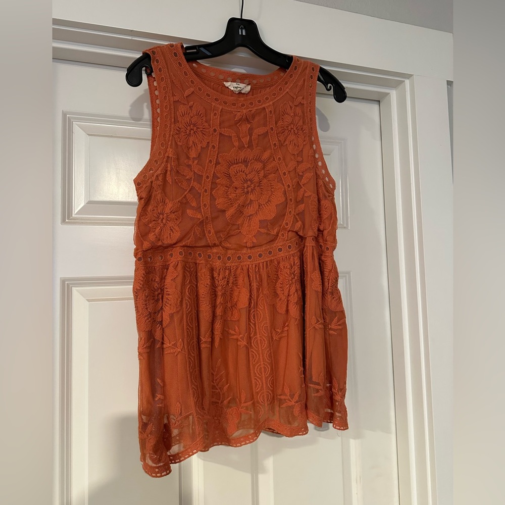 Entro babydoll top. Medium. Burnt orange